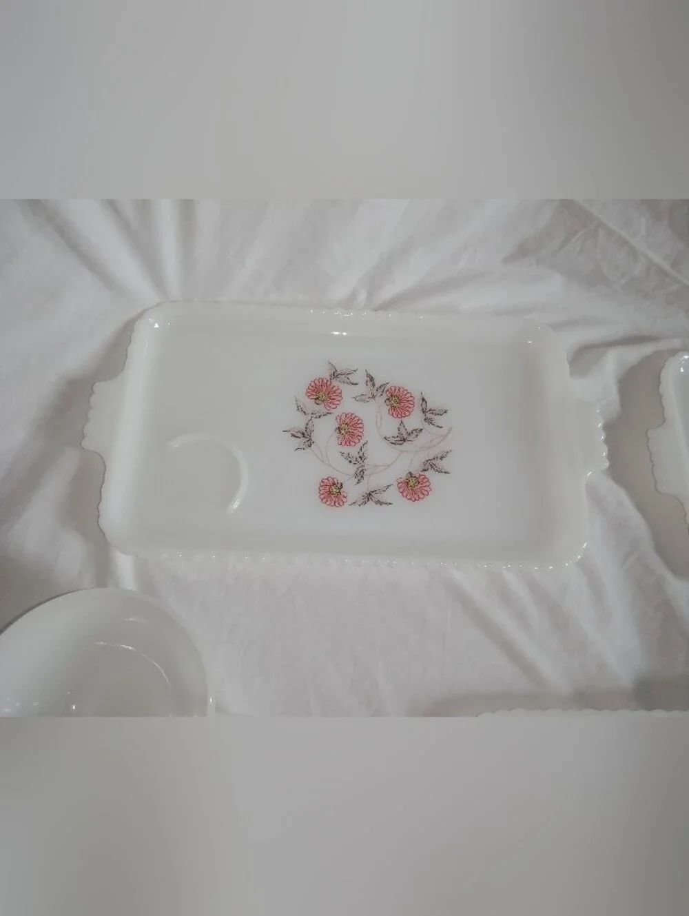 Vintage Fire King Fleurette Flower Floral Tea Set Plate Teacup For 3 Spring Time